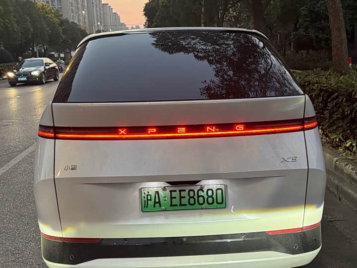 Фото 4 - XPeng X9