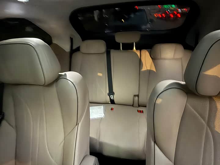 Фото 7 - XPeng X9