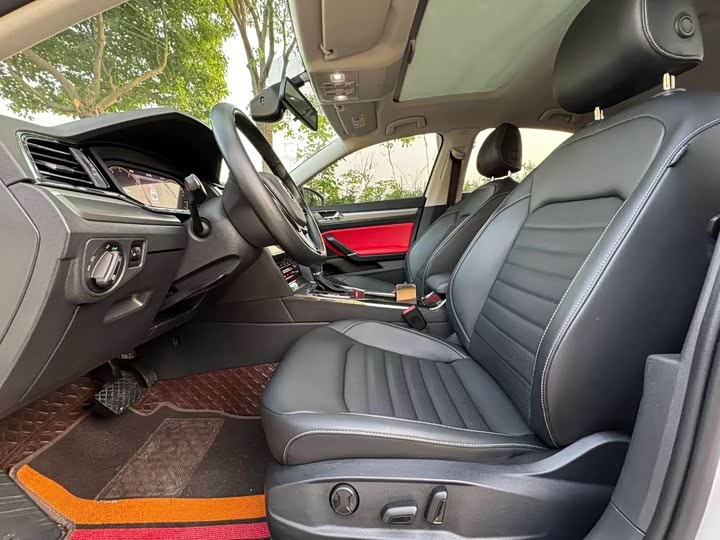 Фото 4 - Volkswagen Lamando L