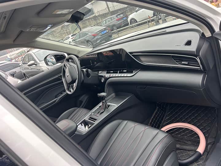 Фото 9 - Bestune T55