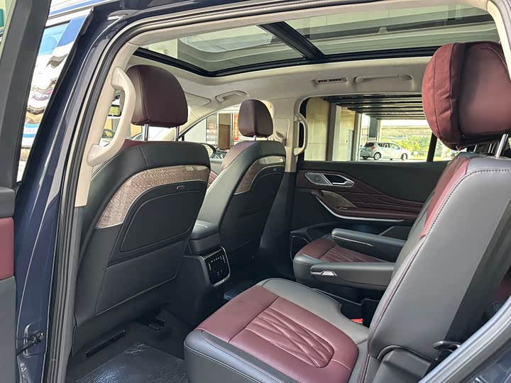 Фото 5 - Hongqi HS7