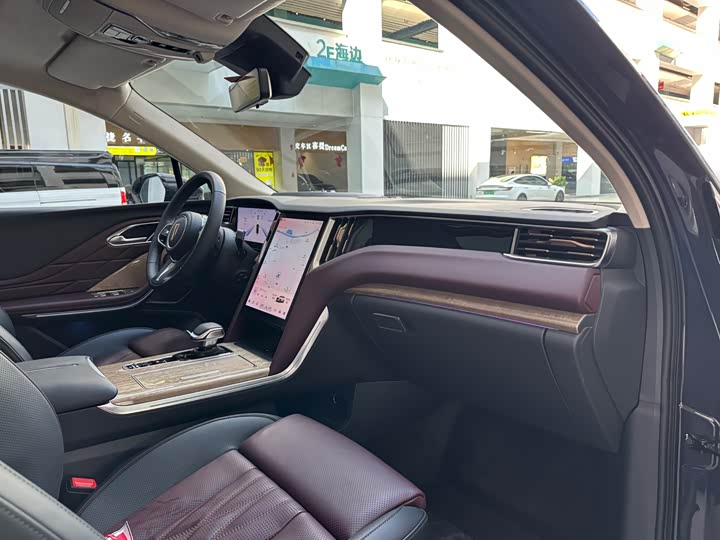 Фото 7 - Hongqi HS7