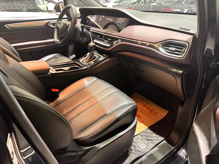 Фото 8 - GAC Trumpchi M6