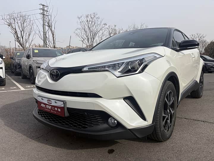 Фото 1 - Toyota C-HR