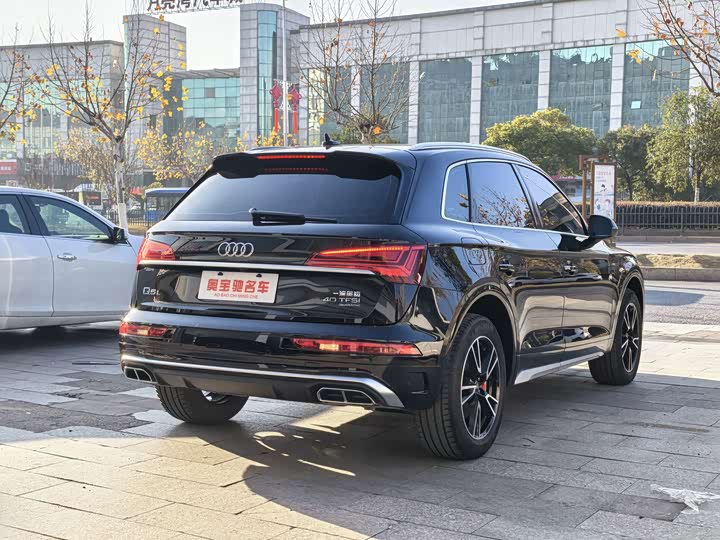 Фото 4 - Audi Q5L