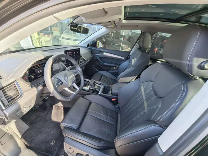 Фото 7 - Audi Q5L