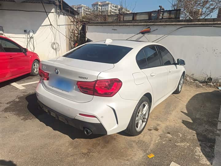 Фото 7 - BMW 1 Series