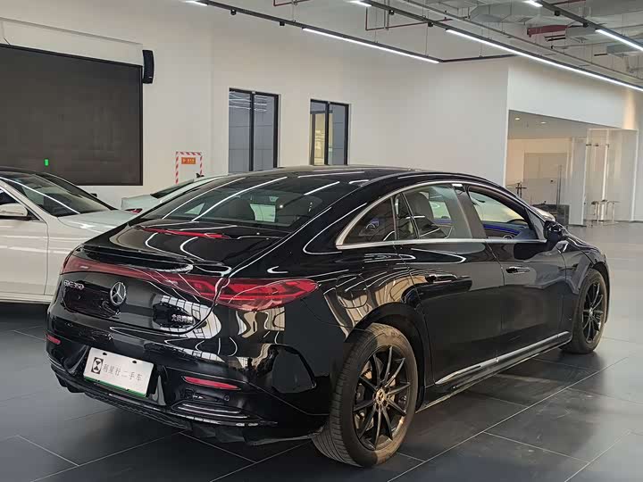 Фото 4 - Mercedes-Benz EQE