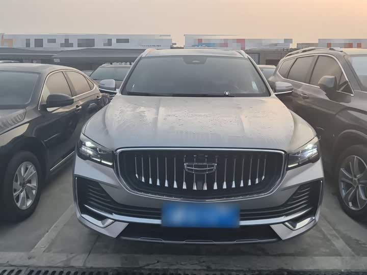 Фото 3 - Geely Monjaro