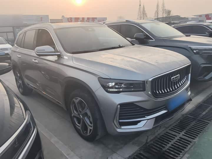 Фото 4 - Geely Monjaro