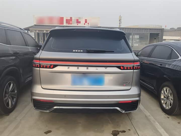 Фото 6 - Geely Monjaro