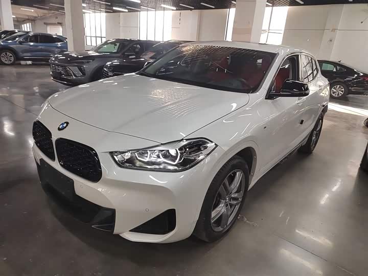 Фото 2 - BMW X2