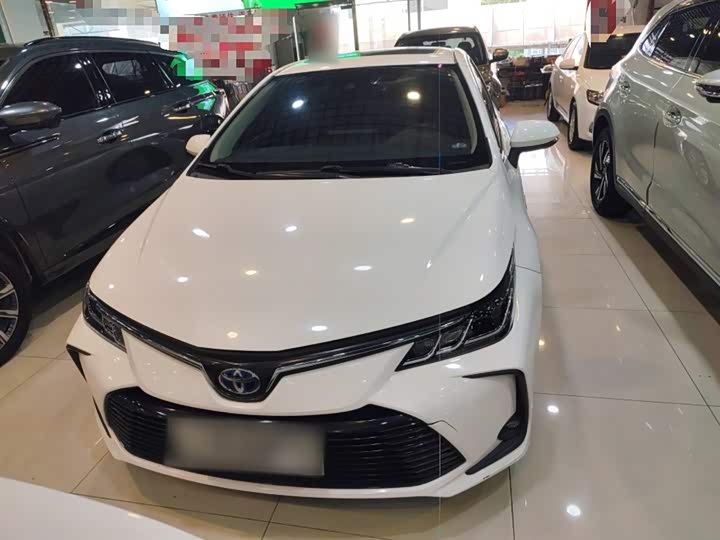 Фото 3 - Toyota Corolla