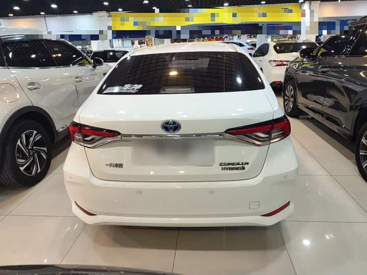 Фото 6 - Toyota Corolla