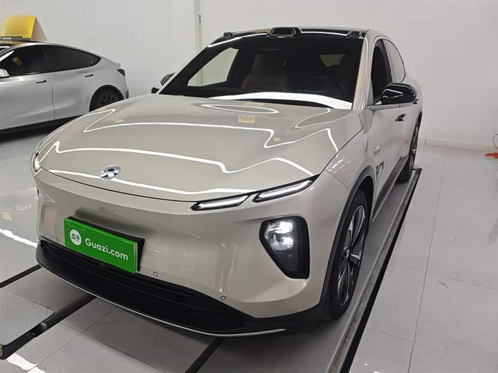 Фото 1 - Nio EC6
