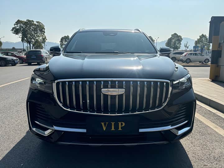 Фото 2 - Geely Monjaro