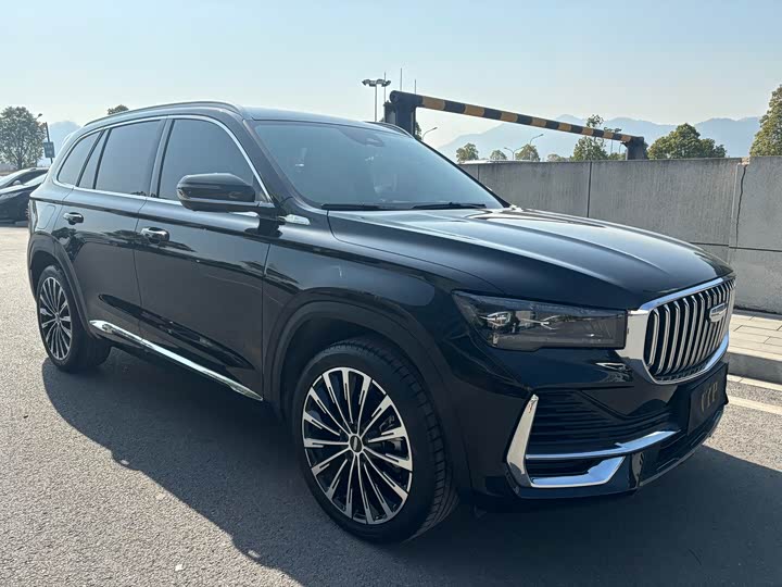 Фото 3 - Geely Monjaro