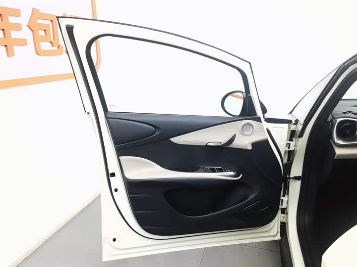 Фото 8 - BYD Dolphin