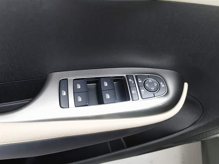 Фото 9 - BYD Dolphin