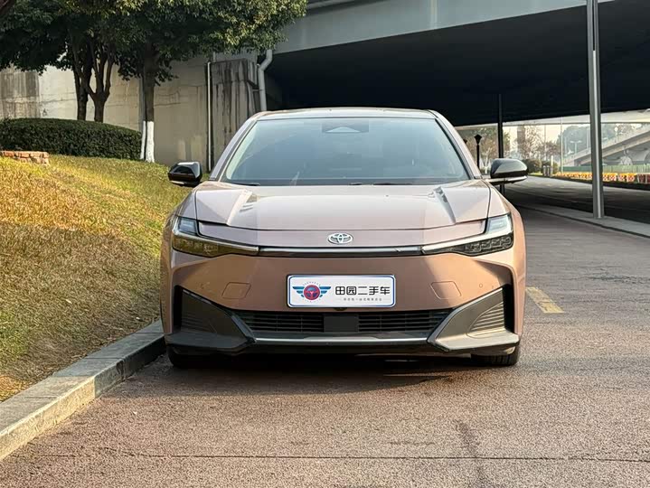 Фото 2 - Toyota bZ3