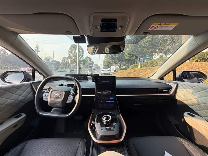 Фото 7 - Toyota bZ3