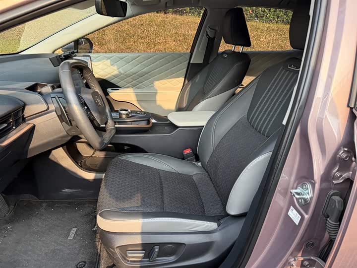 Фото 8 - Toyota bZ3