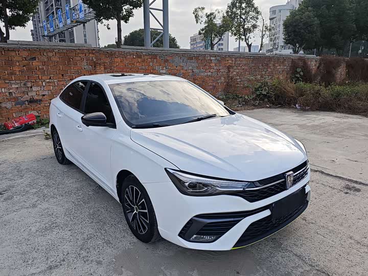 Фото 3 - Roewe i5