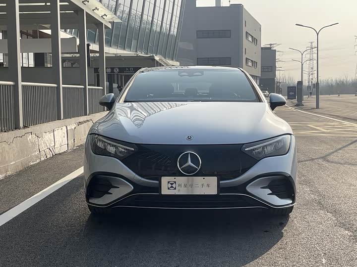 Фото 2 - Mercedes-Benz EQE