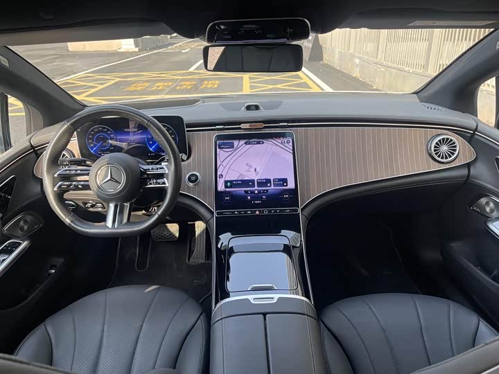 Фото 5 - Mercedes-Benz EQE