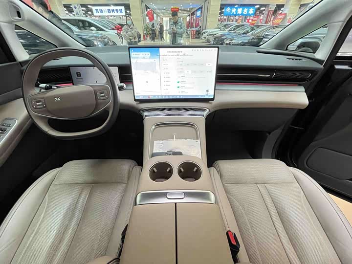 Фото 4 - XPeng X9