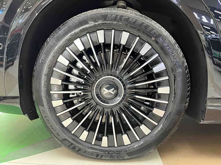 Фото 7 - XPeng X9