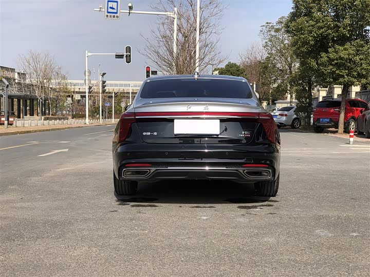 Фото 4 - Hongqi H5