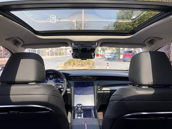 Фото 7 - Hongqi H5