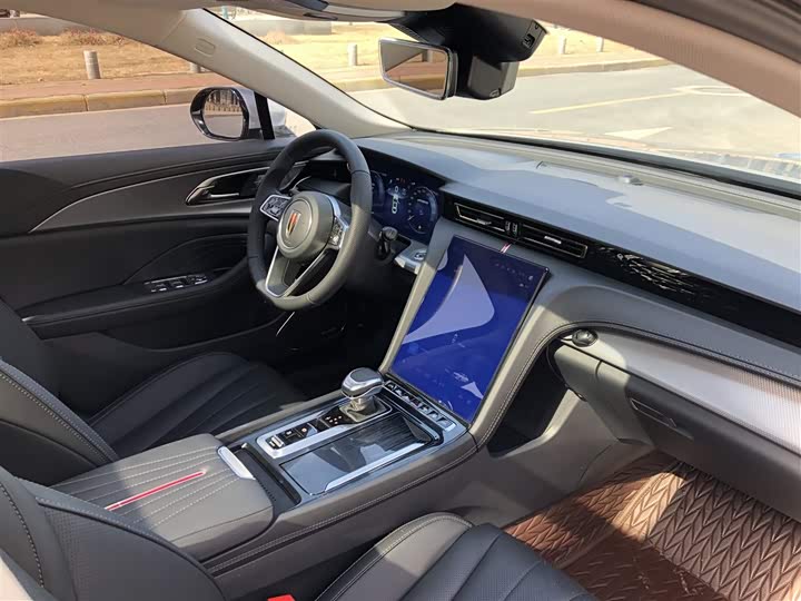 Фото 8 - Hongqi H5