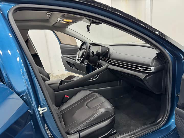 Фото 4 - Hyundai Elantra N line