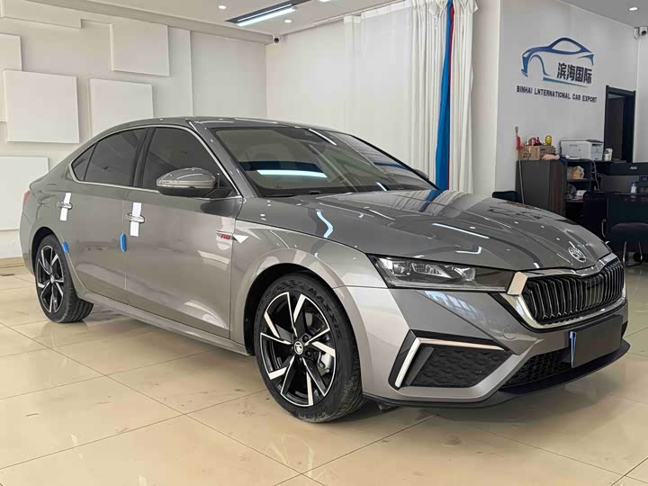 Фото 3 - Skoda Octavia Pro