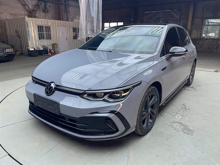 Фото 1 - Volkswagen Golf