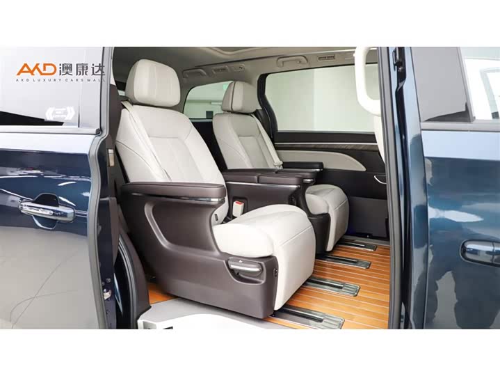 Фото 8 - GAC Trumpchi M8