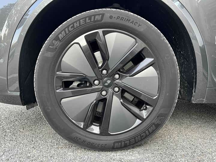 Фото 8 - LiXiang L8