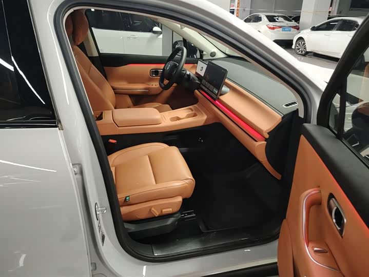 Фото 8 - Leapmotor C10