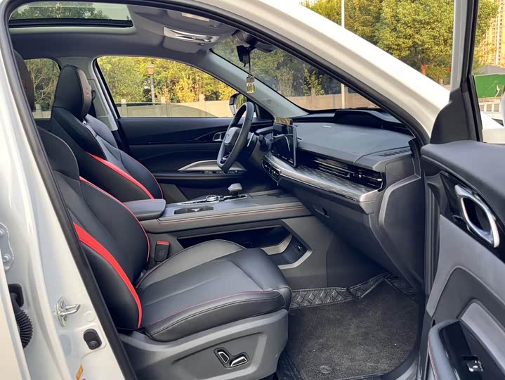 Фото 9 - Changan Oshan Z6