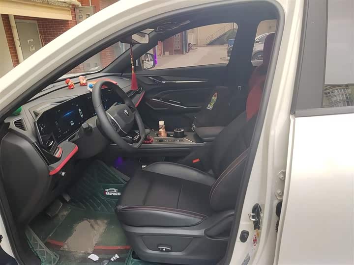 Фото 8 - Changan X5 Plus