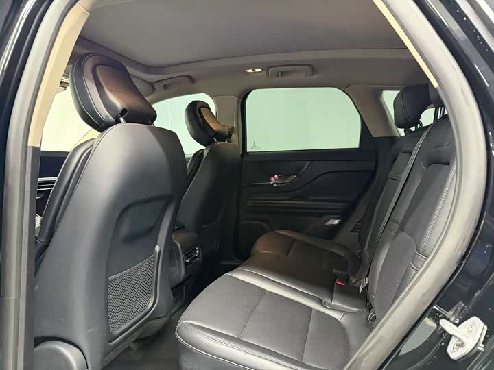 Фото 6 - Lincoln Corsair