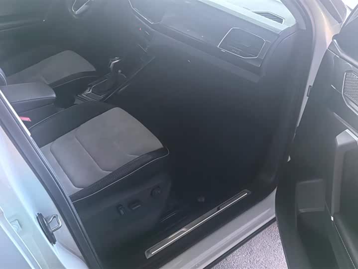 Фото 8 - Volkswagen Tayron X