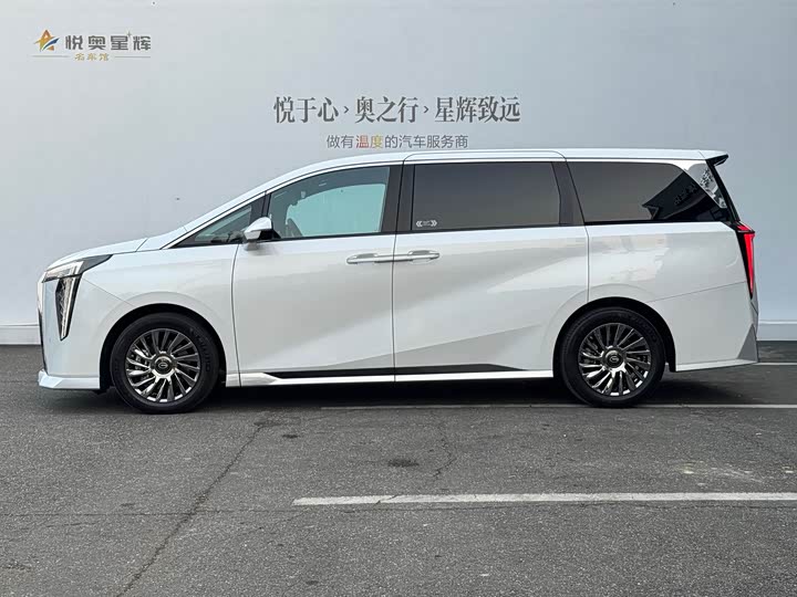 Фото 3 - GAC Trumpchi M8