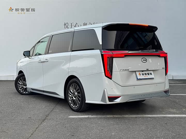 Фото 4 - GAC Trumpchi M8