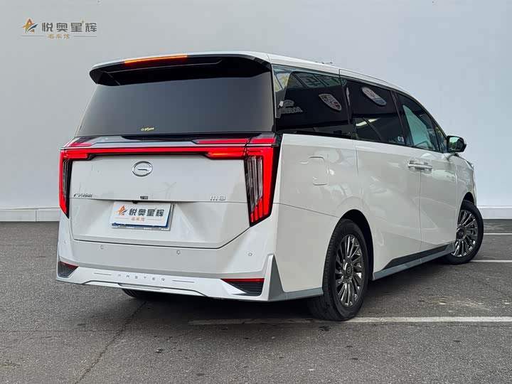 Фото 6 - GAC Trumpchi M8