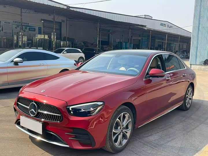 Фото 1 - Mercedes-Benz E-Class