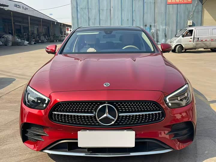 Фото 2 - Mercedes-Benz E-Class