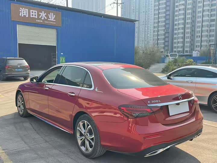 Фото 6 - Mercedes-Benz E-Class